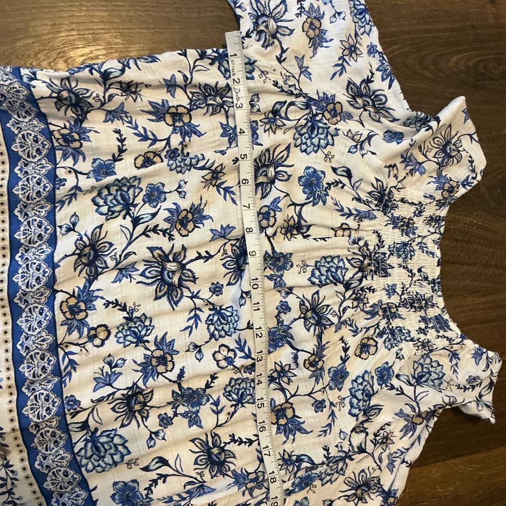 Blue White Floral Boho Blouse Medium Coastal Grandma - Picture 9 of 11